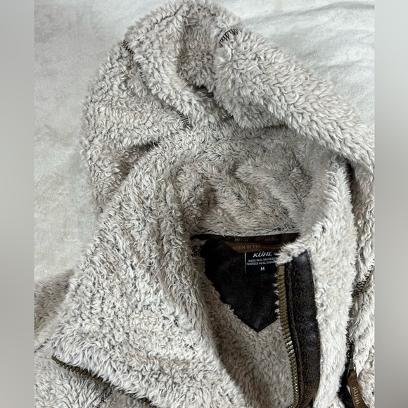 Women’s KUHL Medium Flight Jacket Sherpa Leather Lined Hooded Tactical Coat EUC - Picture 10 of 13